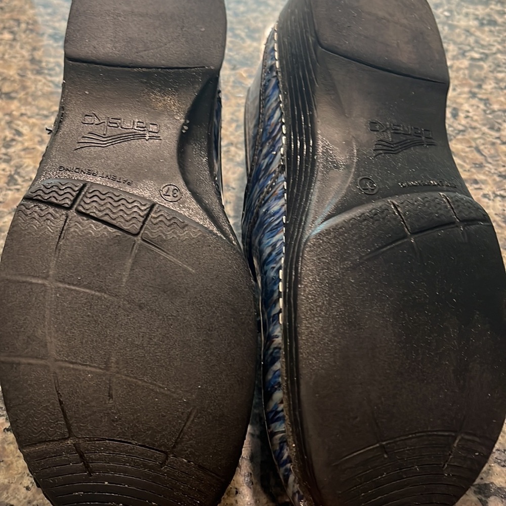 Dansko LT - Picture 4 of 5